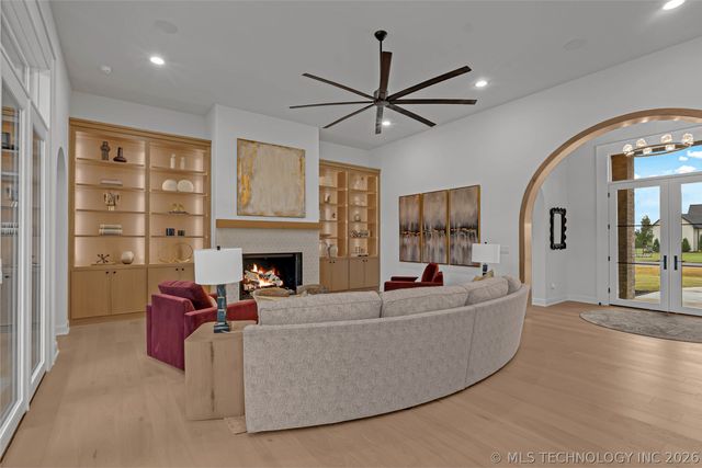 15228 S 27th East Avenue, Bixby, OK 74008