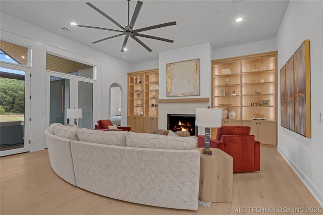 15228 S 27th East Avenue, Bixby, OK 74008