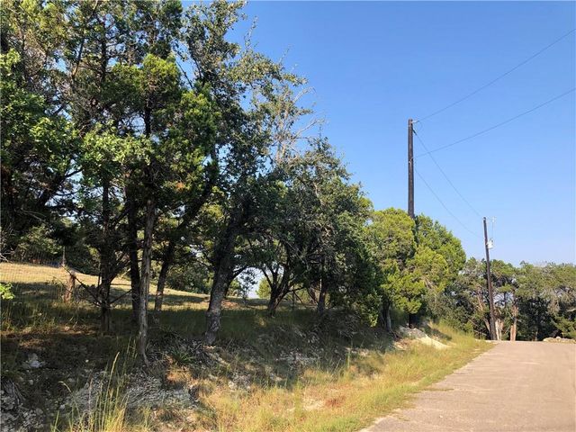 2 Meridian DR, Wimberley, TX 78676