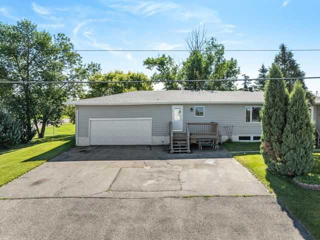 3301 1st Street SE, Minot, ND 58701