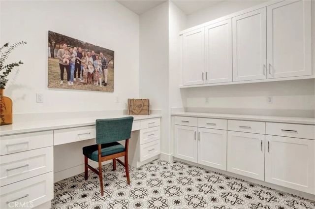 29455 Corte Halcon, Valencia, CA 91354