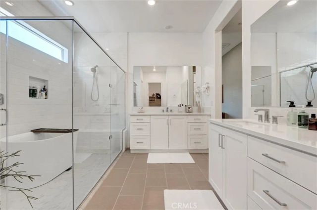29455 Corte Halcon, Valencia, CA 91354