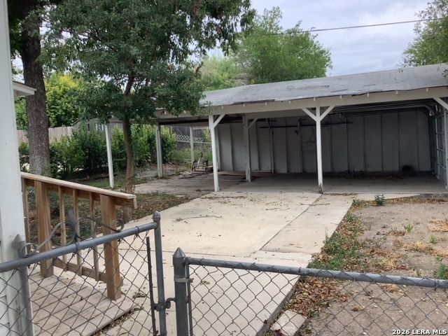 522 W HOLLYWOOD AVE, San Antonio, TX 78212