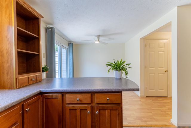 62 Lochmere Lane, Nashua, NH 03063