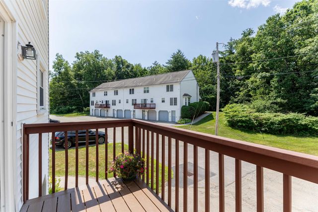 62 Lochmere Lane, Nashua, NH 03063