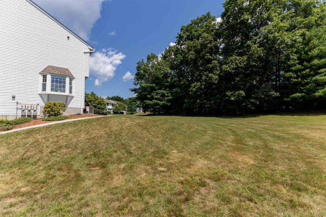 62 Lochmere Lane, Nashua, NH 03063