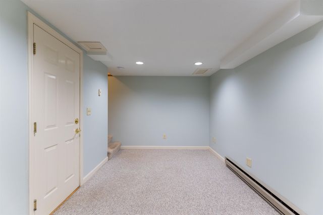 62 Lochmere Lane, Nashua, NH 03063