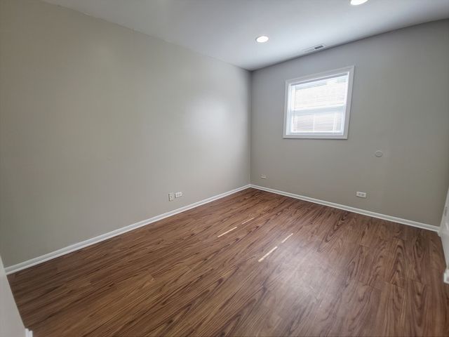 121 Highmoor Drive, Round Lake Park, IL 60073