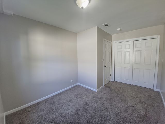 121 Highmoor Drive, Round Lake Park, IL 60073