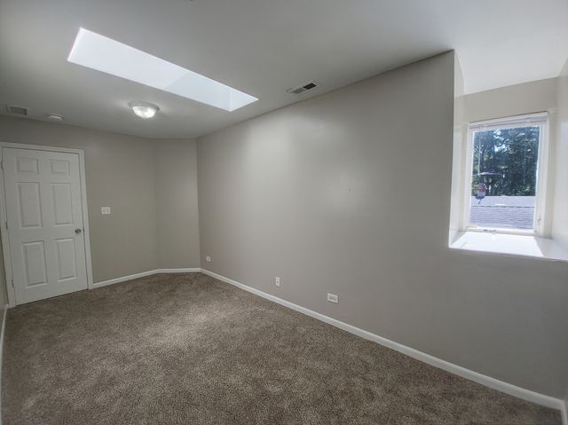 121 Highmoor Drive, Round Lake Park, IL 60073