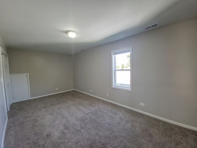 121 Highmoor Drive, Round Lake Park, IL 60073