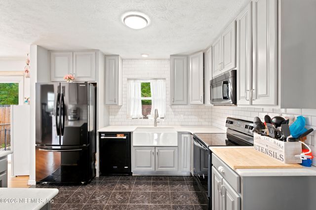 5922 TRIUMPH Lane W, Jacksonville, FL 32244