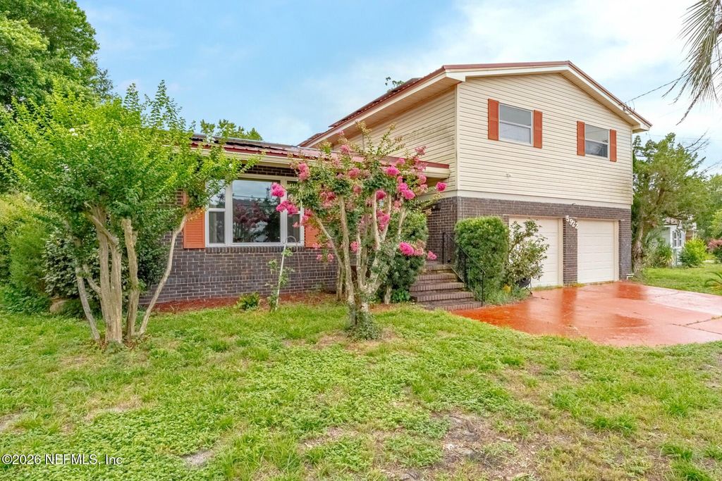 5922 TRIUMPH Lane W, Jacksonville, FL 32244
