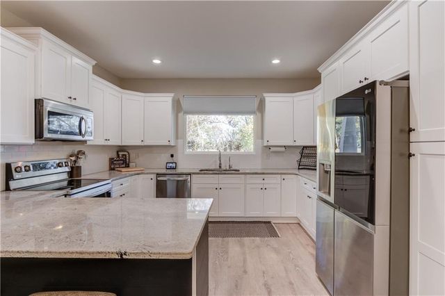 6137 Timberidge Drive, Gainesville, GA 30506