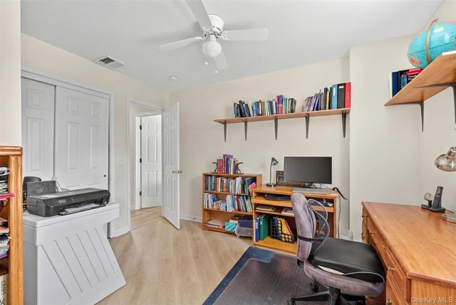 6 Jill Marie Circle, Wallkill, NY 12589