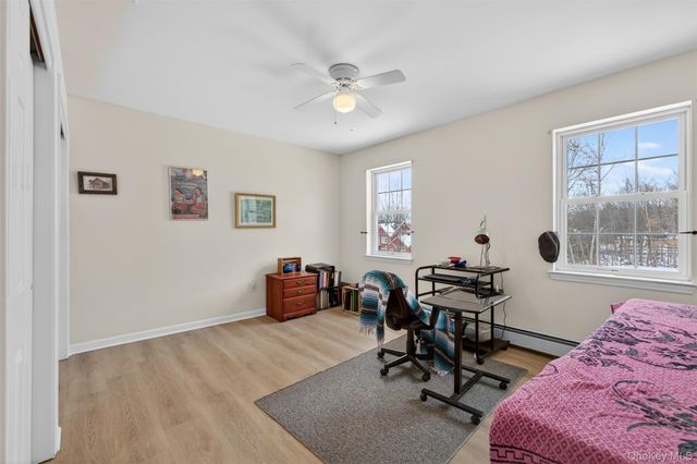 6 Jill Marie Circle, Wallkill, NY 12589