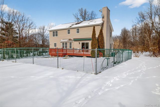 6 Jill Marie Circle, Wallkill, NY 12589