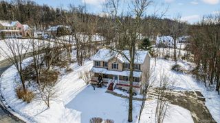 6 Jill Marie Circle, Wallkill, NY 12589