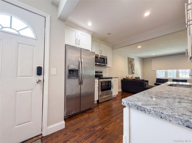 390 Central Islip Boulevard, Ronkonkoma, NY 11779