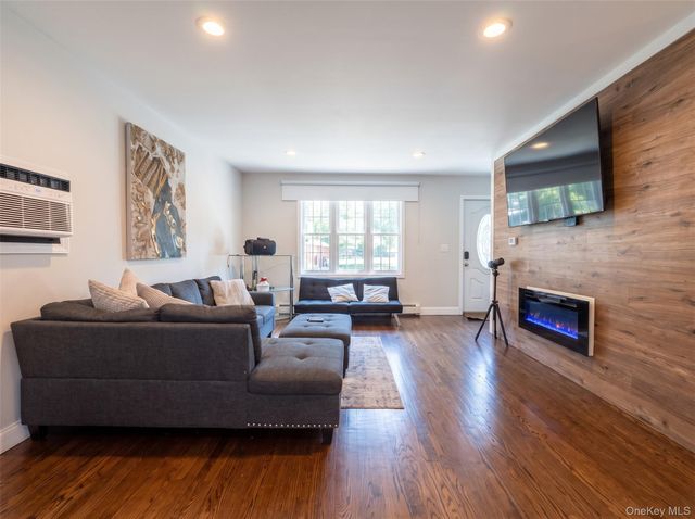 390 Central Islip Boulevard, Ronkonkoma, NY 11779