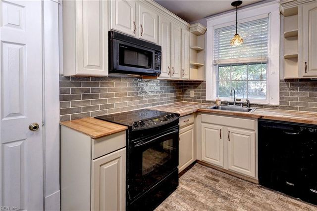 5812 Huntington AVE, Newport News, VA 23607
