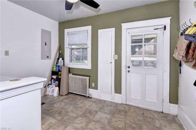 5812 Huntington AVE, Newport News, VA 23607