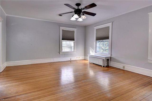 5812 Huntington AVE, Newport News, VA 23607