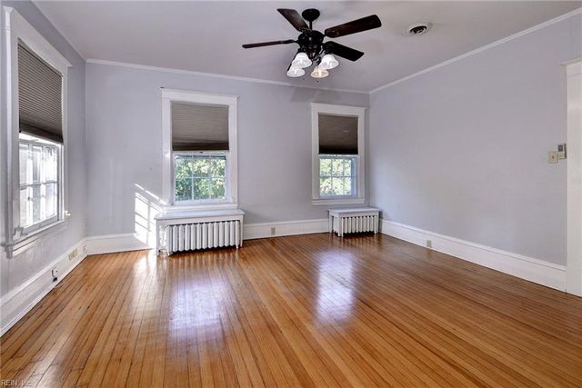 5812 Huntington AVE, Newport News, VA 23607
