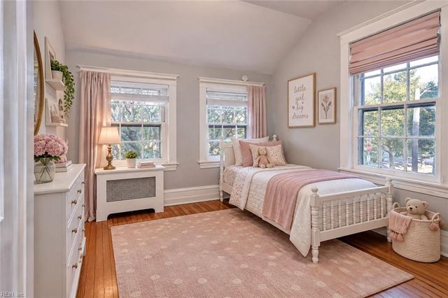 5812 Huntington AVE, Newport News, VA 23607