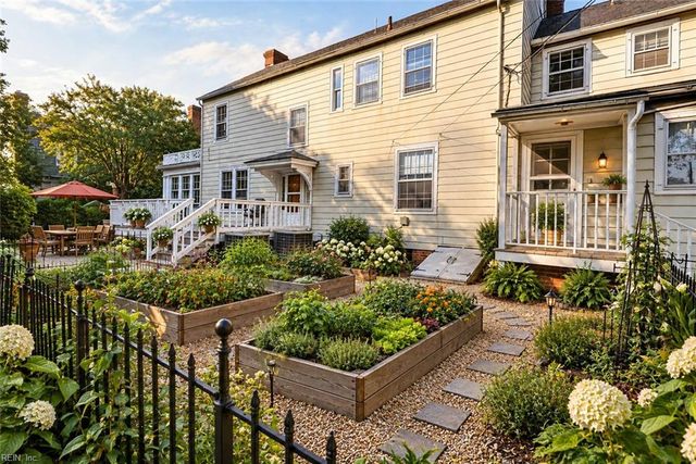 5812 Huntington AVE, Newport News, VA 23607
