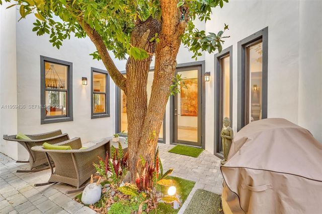 3675 Loquat Ave, Miami, FL 33133