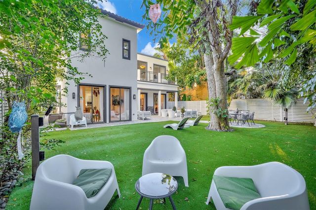 3675 Loquat Ave, Miami, FL 33133