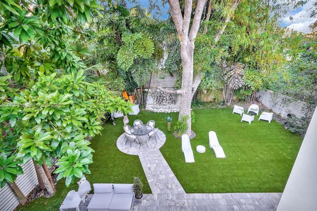 3675 Loquat Ave, Miami, FL 33133