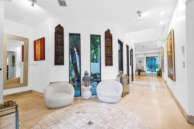 3675 Loquat Ave, Miami, FL 33133