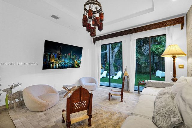 3675 Loquat Ave, Miami, FL 33133