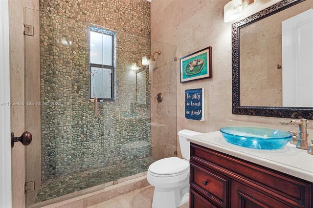 3675 Loquat Ave, Miami, FL 33133