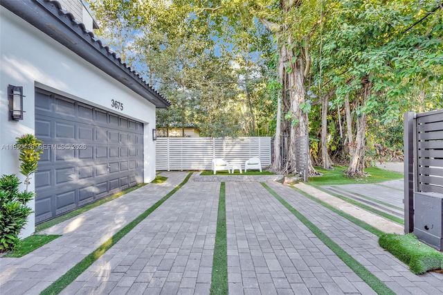 3675 Loquat Ave, Miami, FL 33133