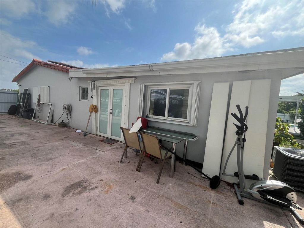 Image 28 of property listing at 9260 SW 164TH STREET, Palmetto Bay, FL 33157