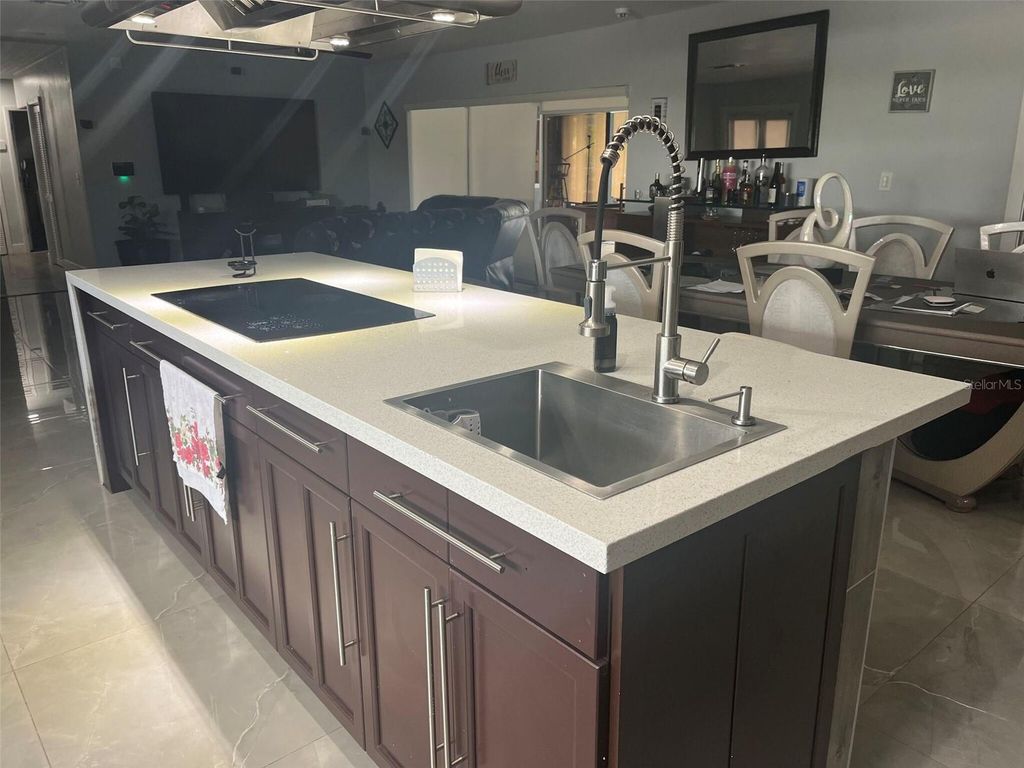 Image 6 of property listing at 9260 SW 164TH STREET, Palmetto Bay, FL 33157