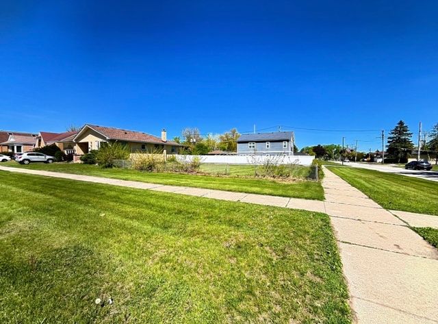 6910 43rd Street, Berwyn, IL 60402