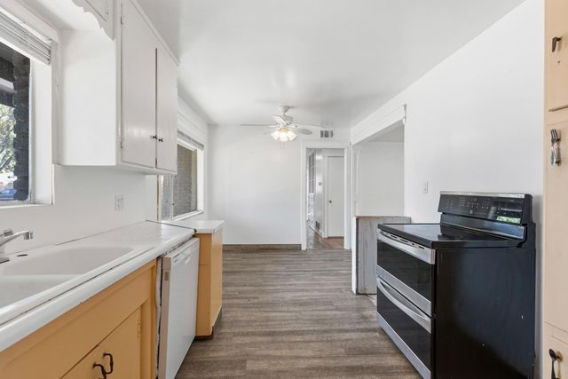 919 Del Rey Ave, Modesto, CA 95350