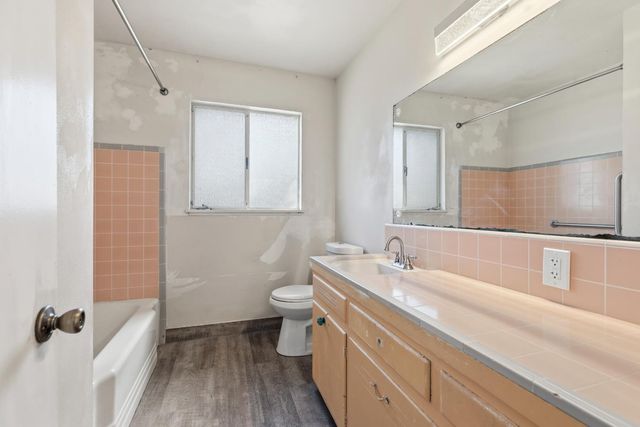 919 Del Rey Ave, Modesto, CA 95350