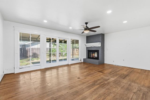 919 Del Rey Ave, Modesto, CA 95350