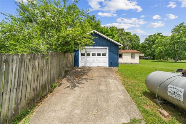 219 Floodtown Road, Chatsworth, GA 30705