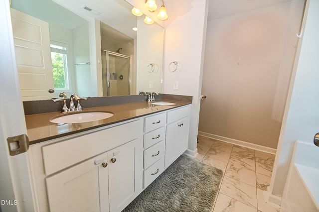 233 Pond Mountain Drive, Clayton, NC 27520