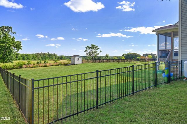 233 Pond Mountain Drive, Clayton, NC 27520