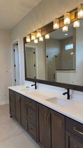 13037 W 174th Place, Overland Park, KS 66221