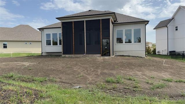 13037 W 174th Place, Overland Park, KS 66221