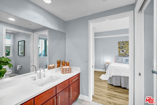 14412 Killion Street 205, Sherman Oaks, CA 91401