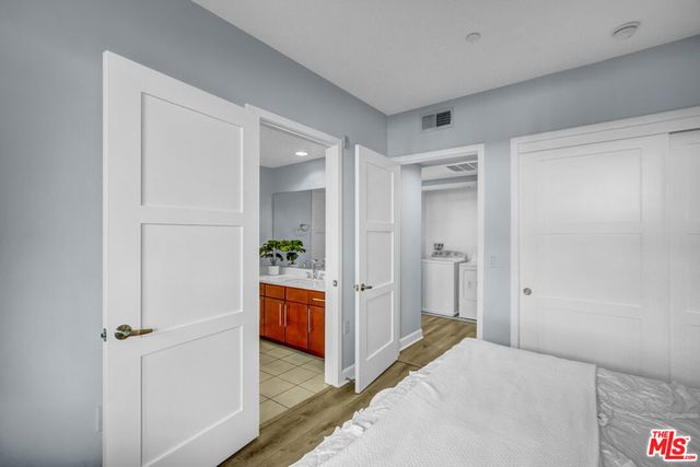 14412 Killion Street 205, Sherman Oaks, CA 91401